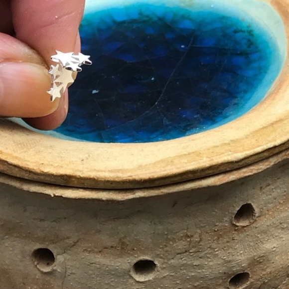 Sterling silver studs minimalist earrings - Picture 4 of 7